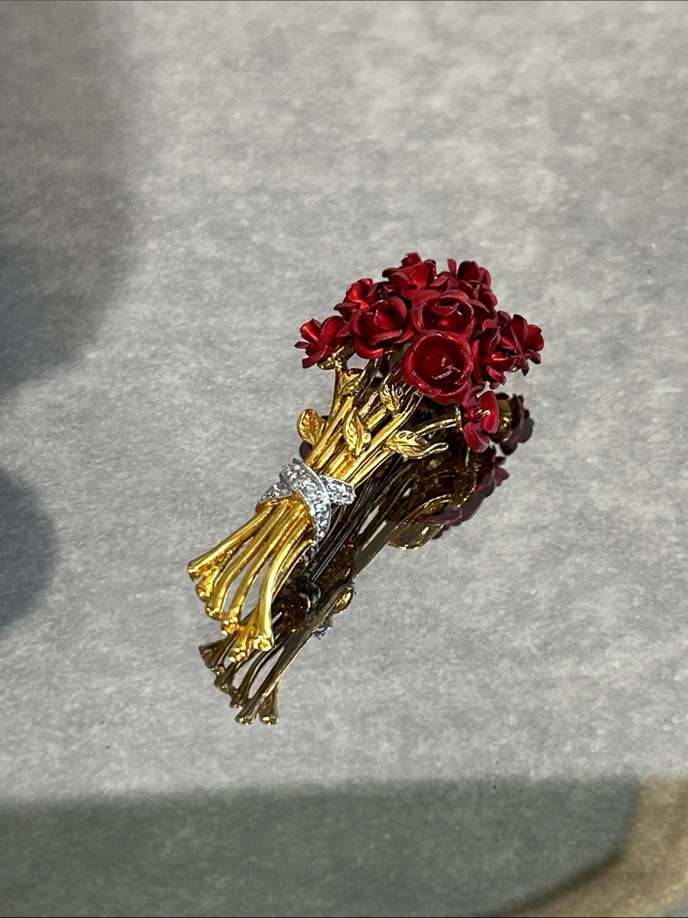 Danbury Mint 925 Gold Plated Bouquet Floral Brooch with Red Enamel Roses
